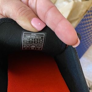 Black shoes for crews non slip